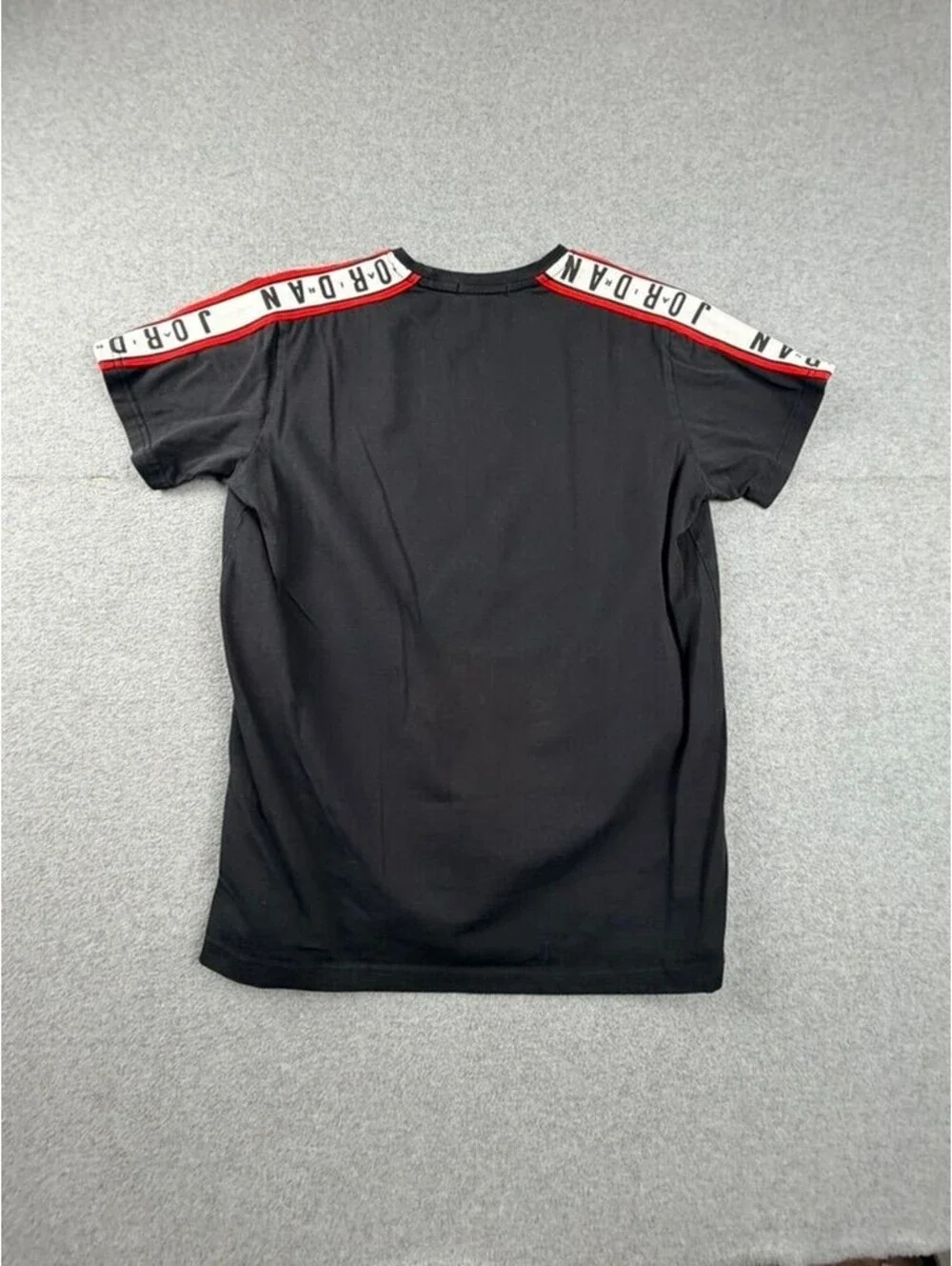 Jordan Mens T-Shirt XL Black Mock Neck Short Sleeve Logo Shoulder Tape Red